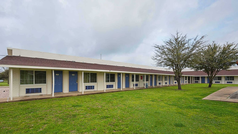 Motel 6 Madisonville, TX, Madisonville_g6, Madisonville