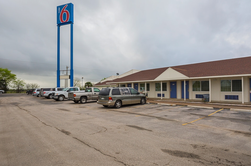 Motel 6 Madisonville, TX, Madisonville_g6, Madisonville