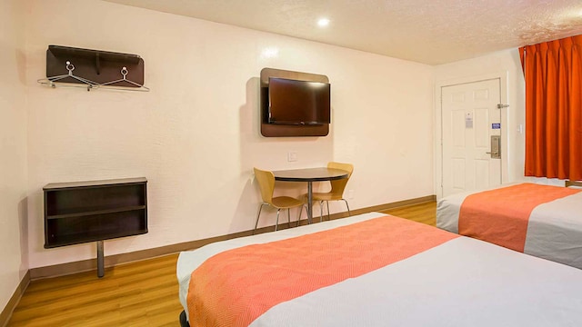 2 Full Beds | Smoking, Micfridge