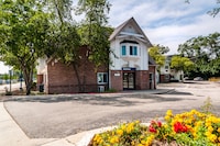 Motel 6 Arlington Heights, IL - Chicago North Central