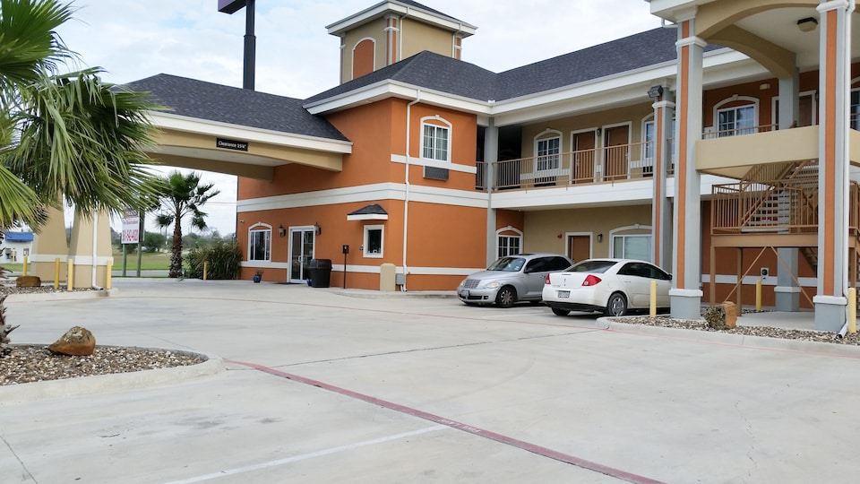 Studio 6 Beeville, TX, Beeville TX, Beeville