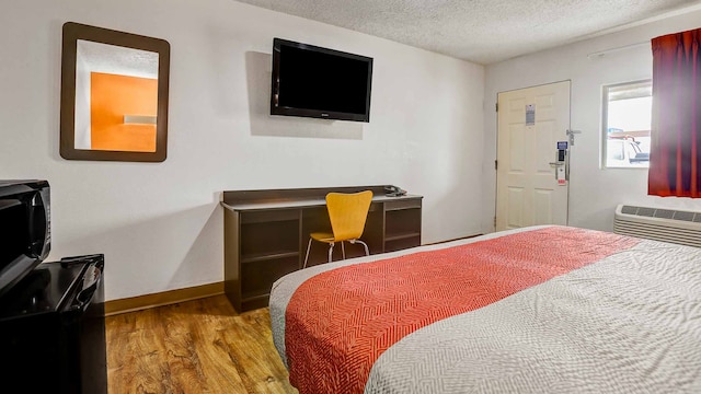 1 King Bed | Non-Smoking