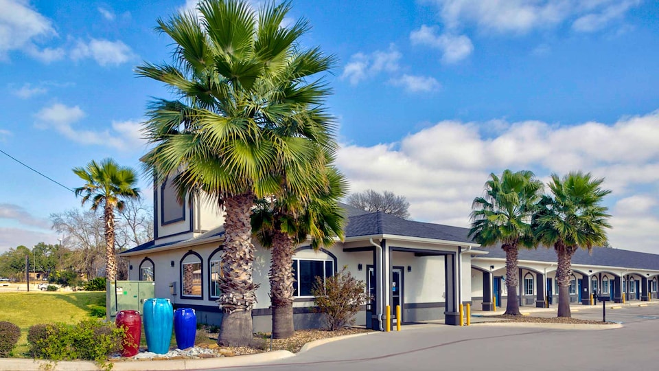 Studio 6 Pleasanton, TX, Pleasanton_2d7497b4, Pleasanton