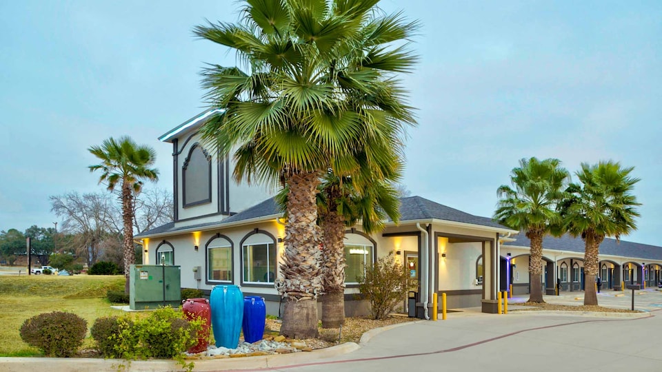 Studio 6 Pleasanton, TX, Pleasanton_2d7497b4, Pleasanton