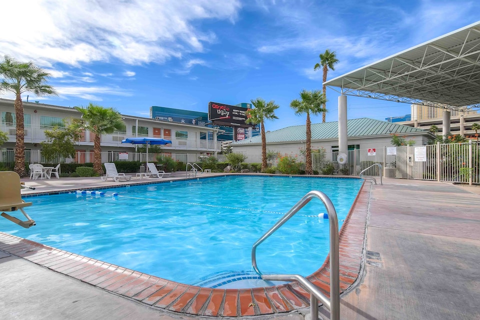 Studio 6 Suites Las Vegas, NV - Tropicana, C89109, Las Vegas NV