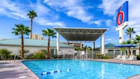Studio 6 Suites Las Vegas, NV - Tropicana