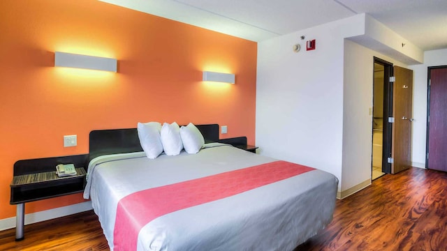 1 King Bed | Suite, Smoking, Hot Tub