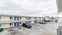 Motel 6 Long Beach, CA - International City