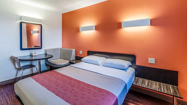 1 Queen Bed | Non-Smoking