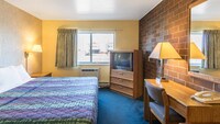Motel 6 Eau Claire, WI