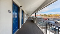 Motel 6 Show Low, AZ
