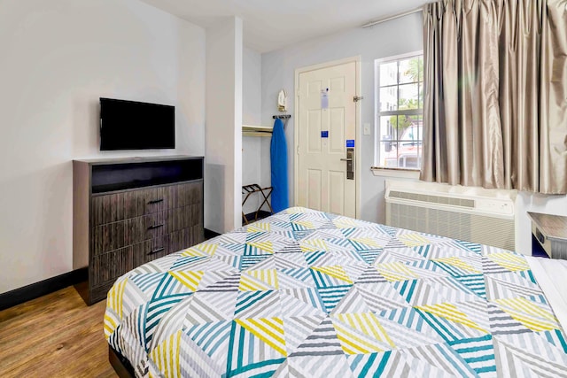 1 Queen Bed | Smoking, Kitchen