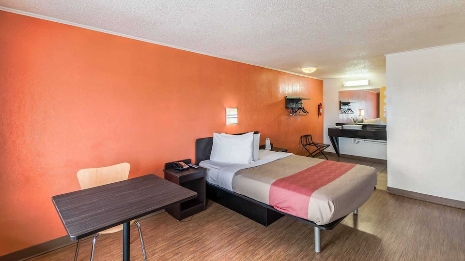 Motel 6 Kalamazoo, MI, KALAMAZOO, KALAMAZOO