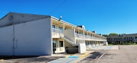 Motel 6 Webster, TX - Houston - Nasa Lake