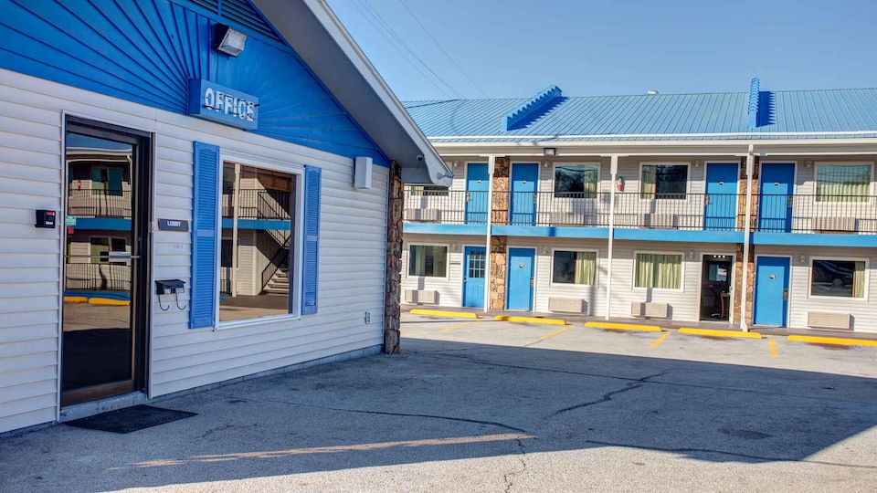 Motel 6 Branson, MO, C65616-2, Branson MO