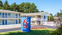 Motel 6 Longview, TX