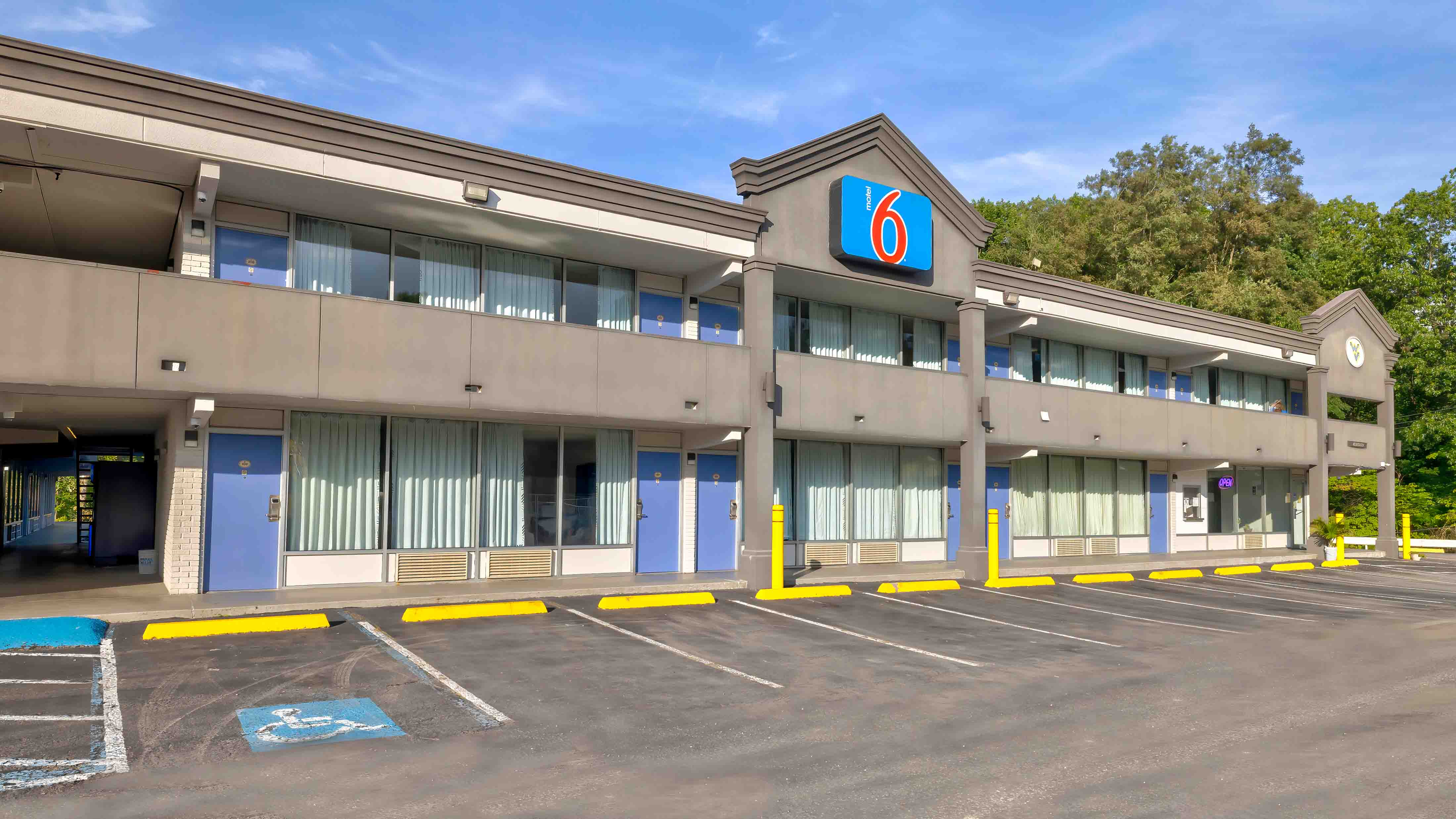 Motel 6 Morgantown, WV | Affordable & Best Price