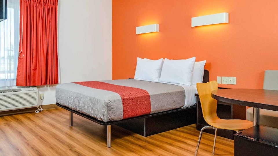 Motel 6 Livingston, CA - Merced County, Livingston_e9161933, Livingston