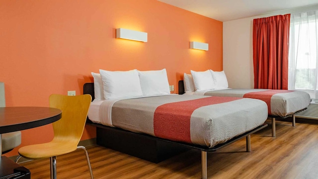 2 QUEEN BEDS | ADA/TUB NON-SMOKING