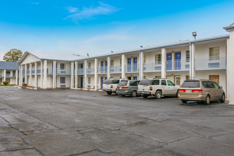 Motel 6 Alexandria, LA - South, C71302, Alexandria LA