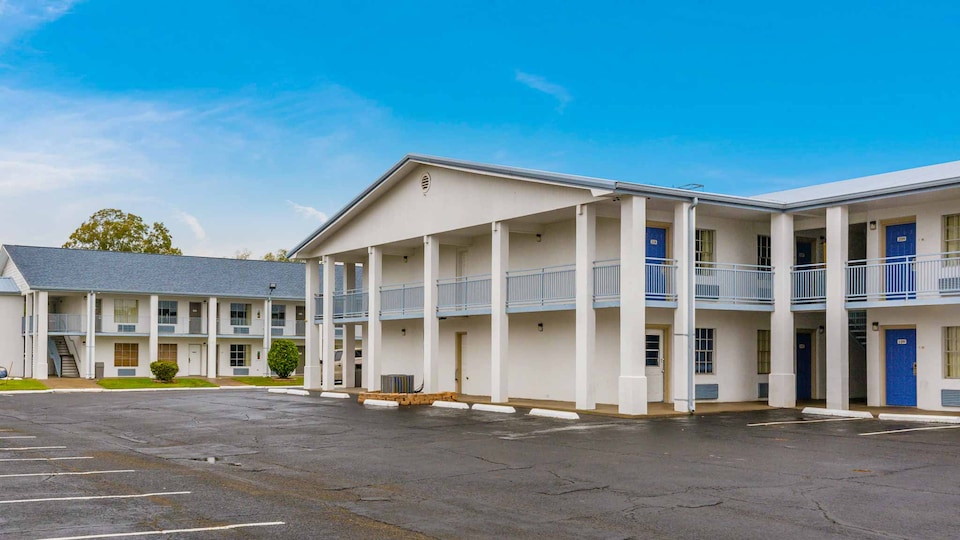 Motel 6 Alexandria, LA - South, C71302, Alexandria LA