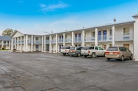 Motel 6 Alexandria, LA - South