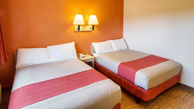 2 Full Beds | Hearing Accessible