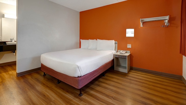 1 Full Bed | ADA/RI Shower/Hearing Impaired