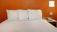 Motel 6 Lakeville, MN - South - Lakeville