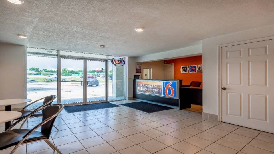 Motel 6 Houston, TX - East, C77013, Houston