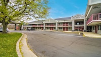 Motel 6 Alsip, IL