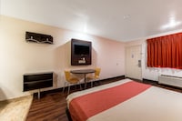 Motel 6 San Antonio, TX - Frost Bank Center