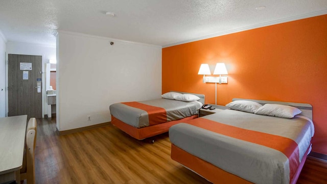 2 Queen Beds | Smoking