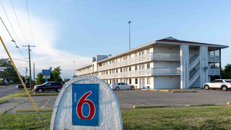 Motel 6 Cincinnati, OH, C45056, Cincinnati OH
