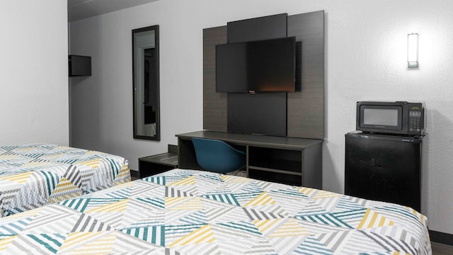 2 Full Beds | Smoking, Micfridge