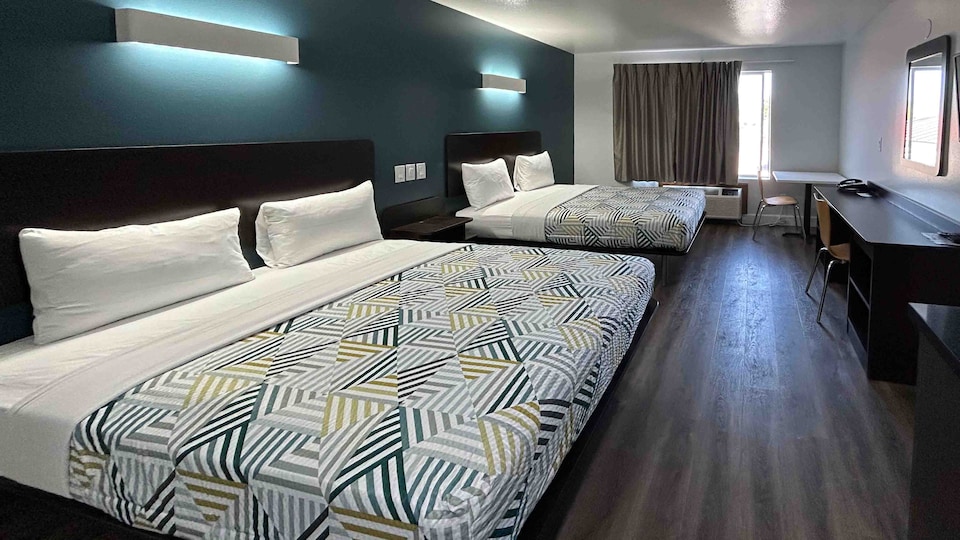 Studio 6 Suites Hesperia, CA – West Main Street – I-15, Hesperia, Hesperia