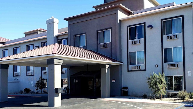 Studio 6 Suites Hesperia, CA – West Main Street – I-15