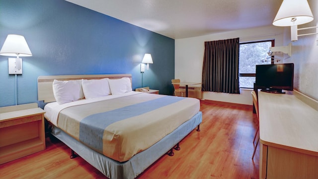 1 King Bed | Mobility Accessible Tub, Nsmk