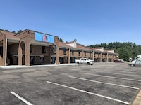 Motel 6 Fancy Gap, VA