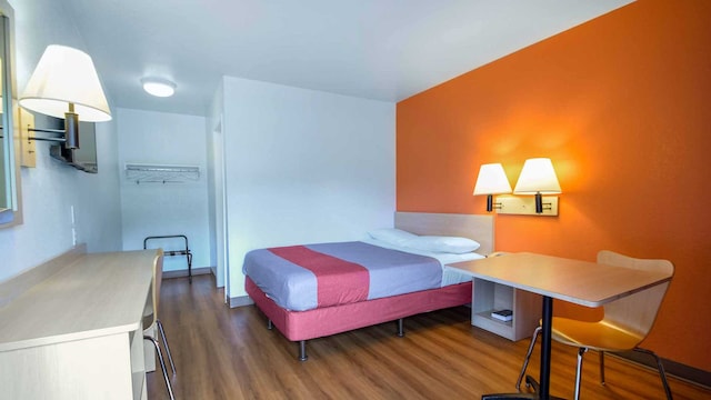 1 Queen Bed | Non-Smoking