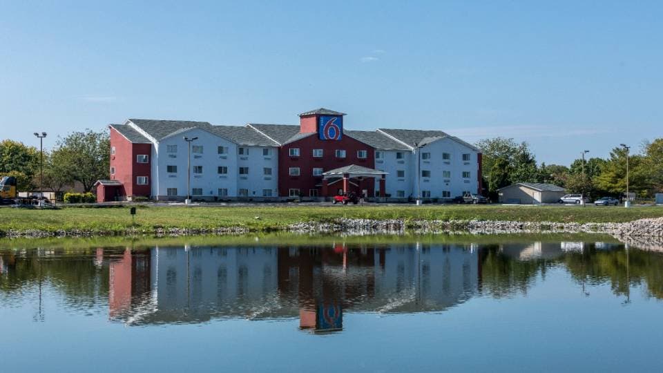 Motel 6 Indianapolis, IN - Southport, C46143, Indianapolis IN