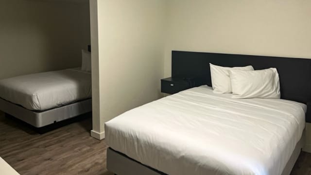 2 Queen Beds | Non-Smoking, Kitchen