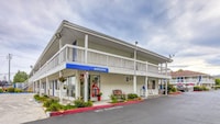 Motel 6 Medford, OR - North