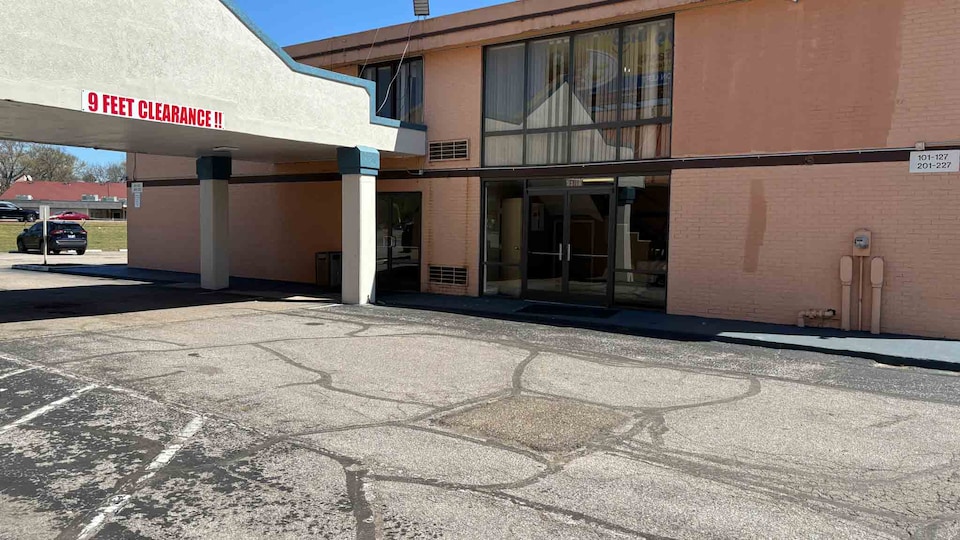 Studio 6 Suites Memphis, TN – East Memphis, C38134, Memphis