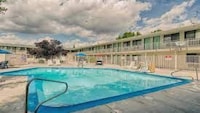 Motel 6 Reno, NV - Livestock