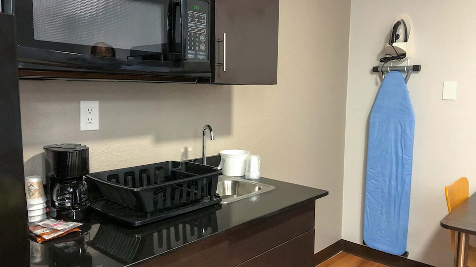 Studio 6 Wichita, KS Airport, C67209, Wichita KS