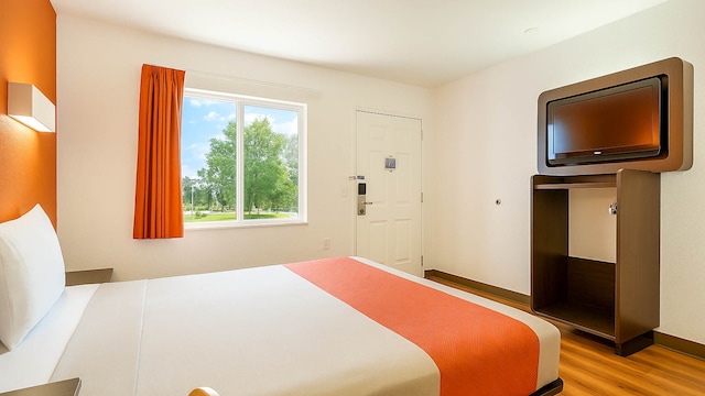 1 Full Bed | ADA/RI Shower