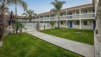 Motel 6 Carlsbad, CA Beach