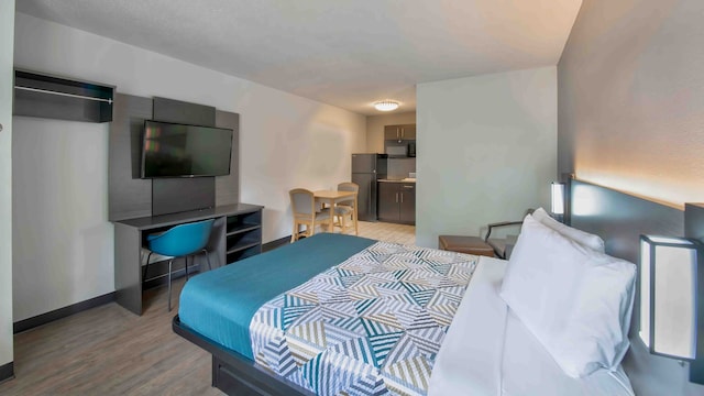 1 QUEEN BED | MOBILITY ACCESSIBLE TUB NSMK