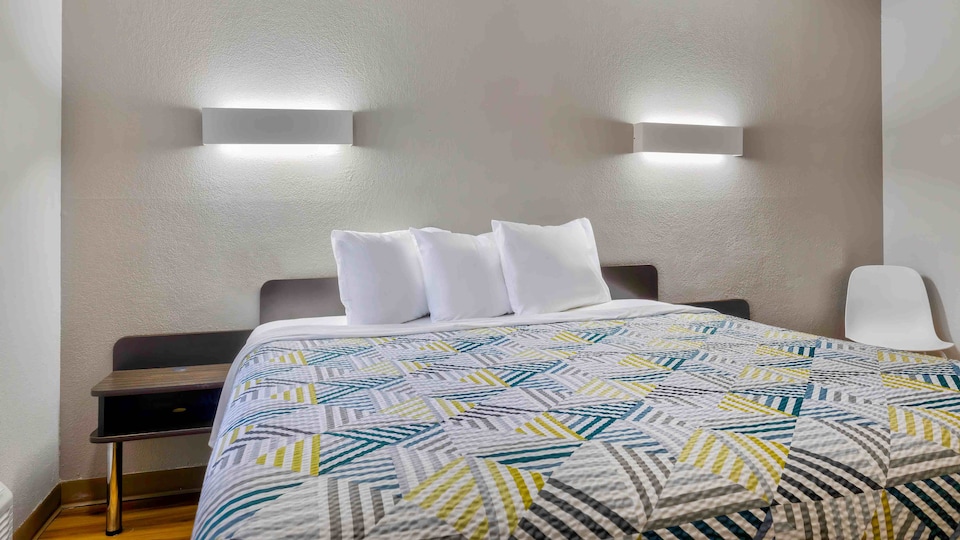 Motel 6 Little Rock, AR - South, C72209, Little Rock AR